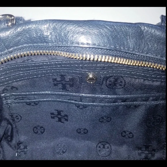 Tory Burch leather handbag EUC - Picture 4 of 5